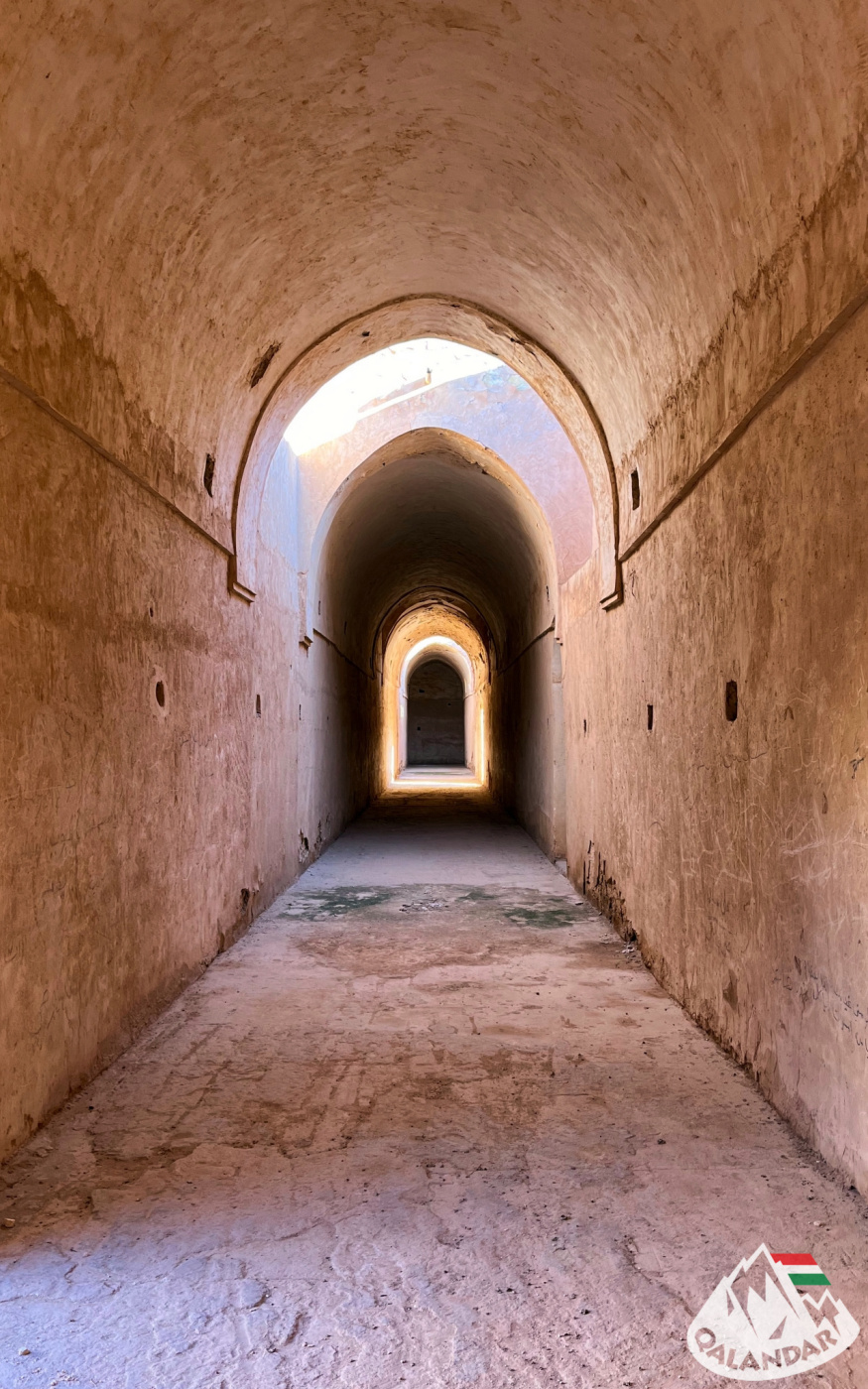 1. nap — Vár a Kelet!