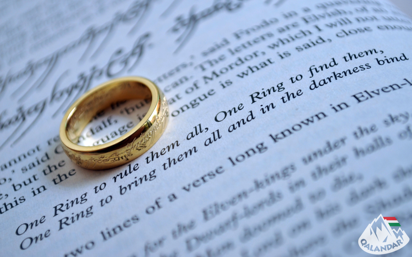 9. nap — „Egy Gyűrű mind fölött, Egy Gyűrű kegyetlen, Egy a sötétbe zár, bilincs az Egyetlen.”