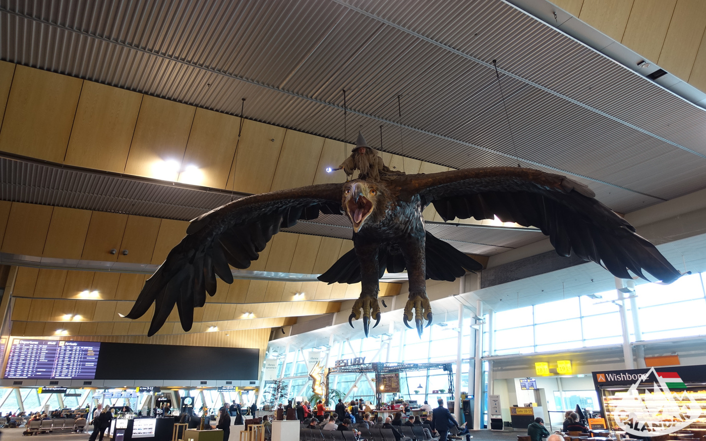 18. nap — „Van, ki vándor, s hazaér.”