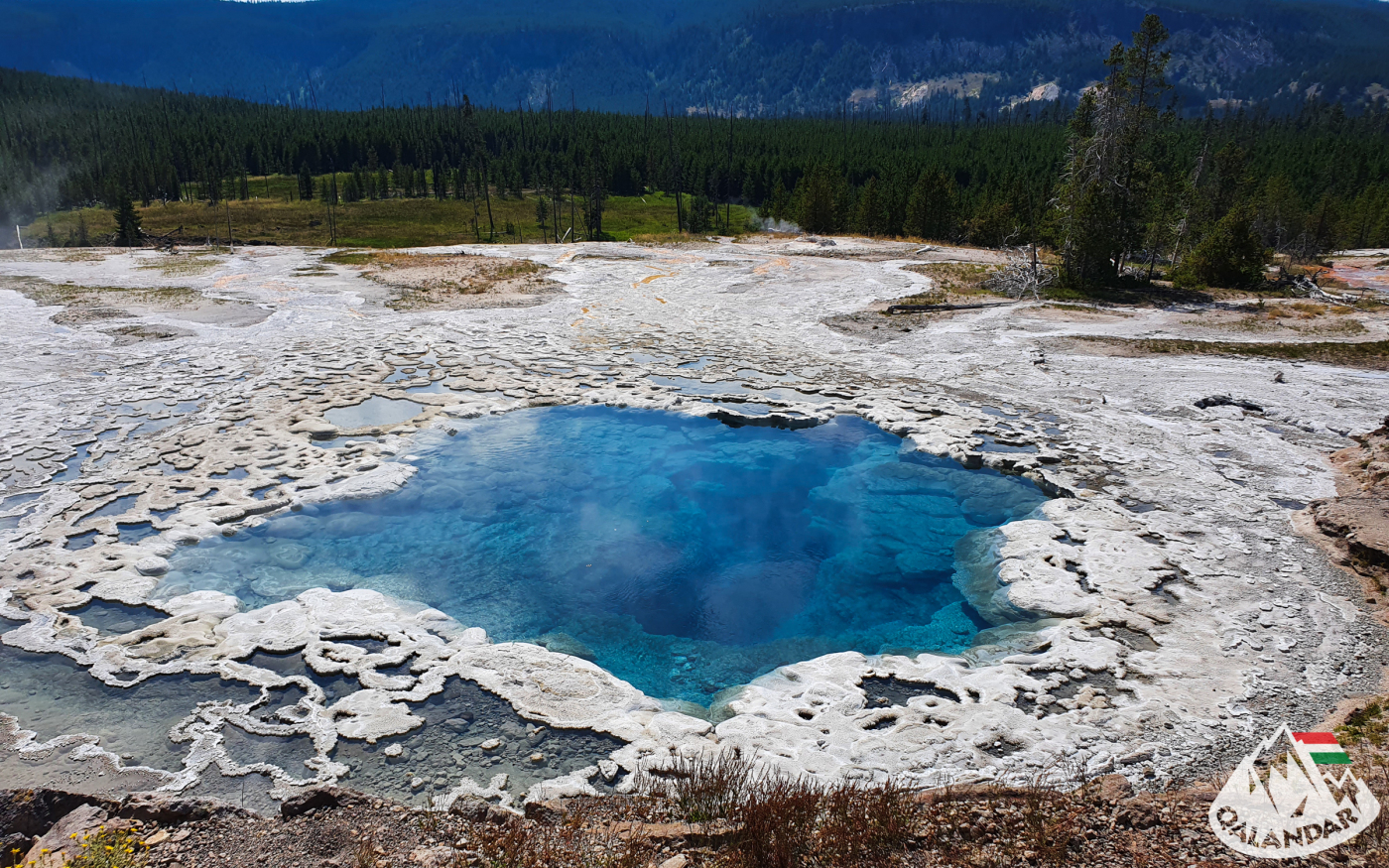 4. nap — Yellowstone: Bugyborékolások a Föld mélyéről