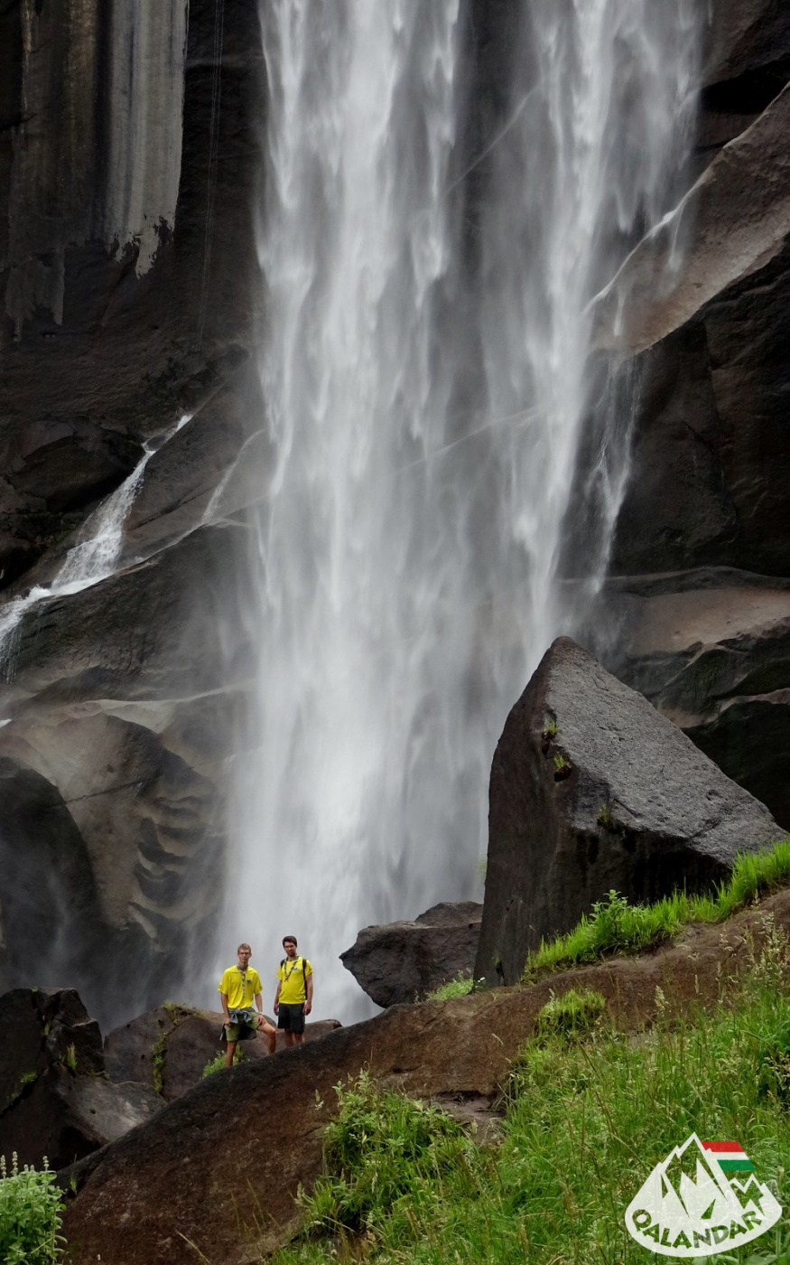 14. nap — Yosemite: Gránittömbök, fenyvesek, vízesések