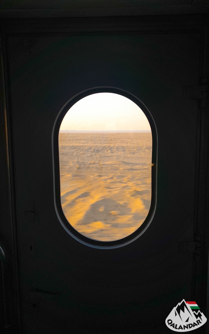 6. nap — Város a sivatag mélyén